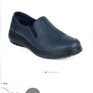 Easy Street Women’s Size 6.5M Shoes